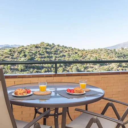 Apartament Winter - Luxury With Terrace Mountain Views Near